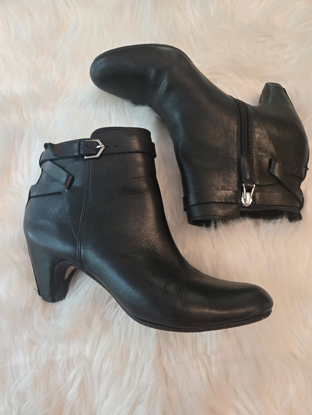 Sam Edelman Black Leather Zip Ankle Bootie